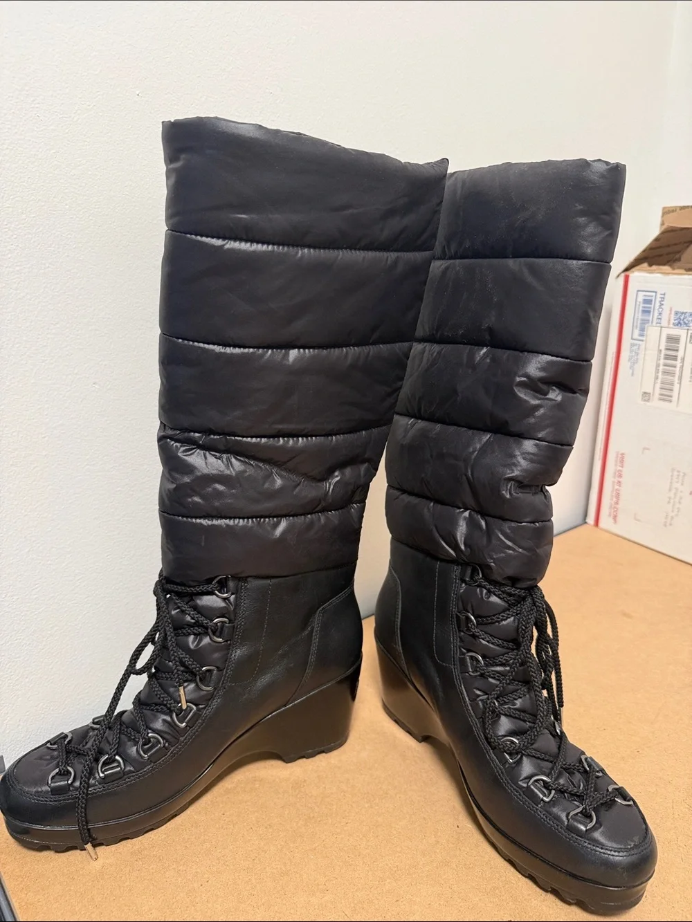Women's Rockport Tall Black Quilted Puffer Lace-Up Winter Boots, K60558, sz 8.5